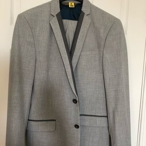 Zara Light Gray Suit